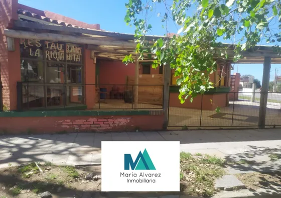 Venta Local En Mar Del Tuyu, Con Fondo De Comercio  La Riojanita , Excelente Ubicacion, Calle 1 Esq. 74, La Costa