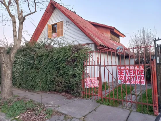 Casa En Venta De 4 Dorm. En Curicó