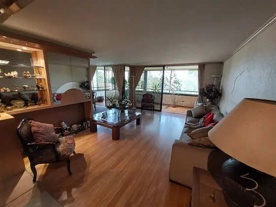 Departamento En Venta De 3 Dorm. En Las Condes