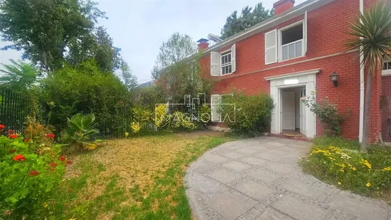 Casa Renovada 3d+serv/3b - P. De Valdivia Norte