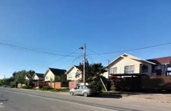Casa Con Manzarda Y Amplios Espacios