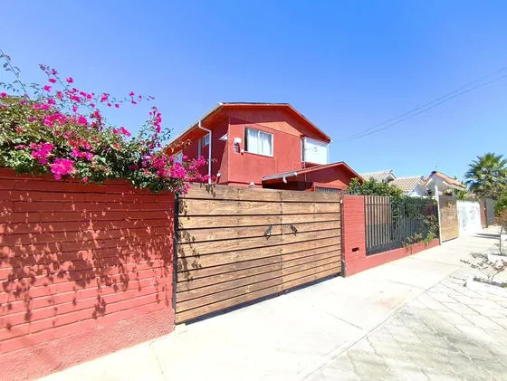 Se Vende Gran Casa En Peñuelas, Coquimbo