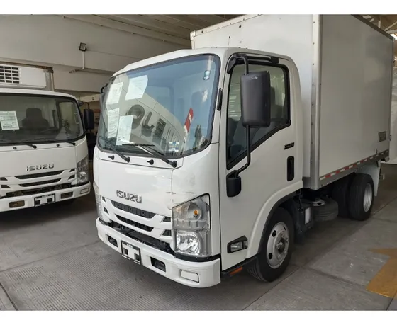 Isuzu Elf 300 Corto