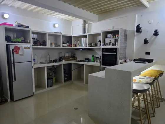 Jm. En Venta Casa Comercial En Parque Valencia