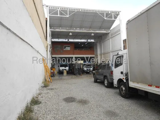 Maribel Morillo  Profesional Inmobiliario Con Más De 12 Años De Experiencia En Rentahouse Alquila Estupendo Galpón En Zona Céntrica De Barquisimeto 