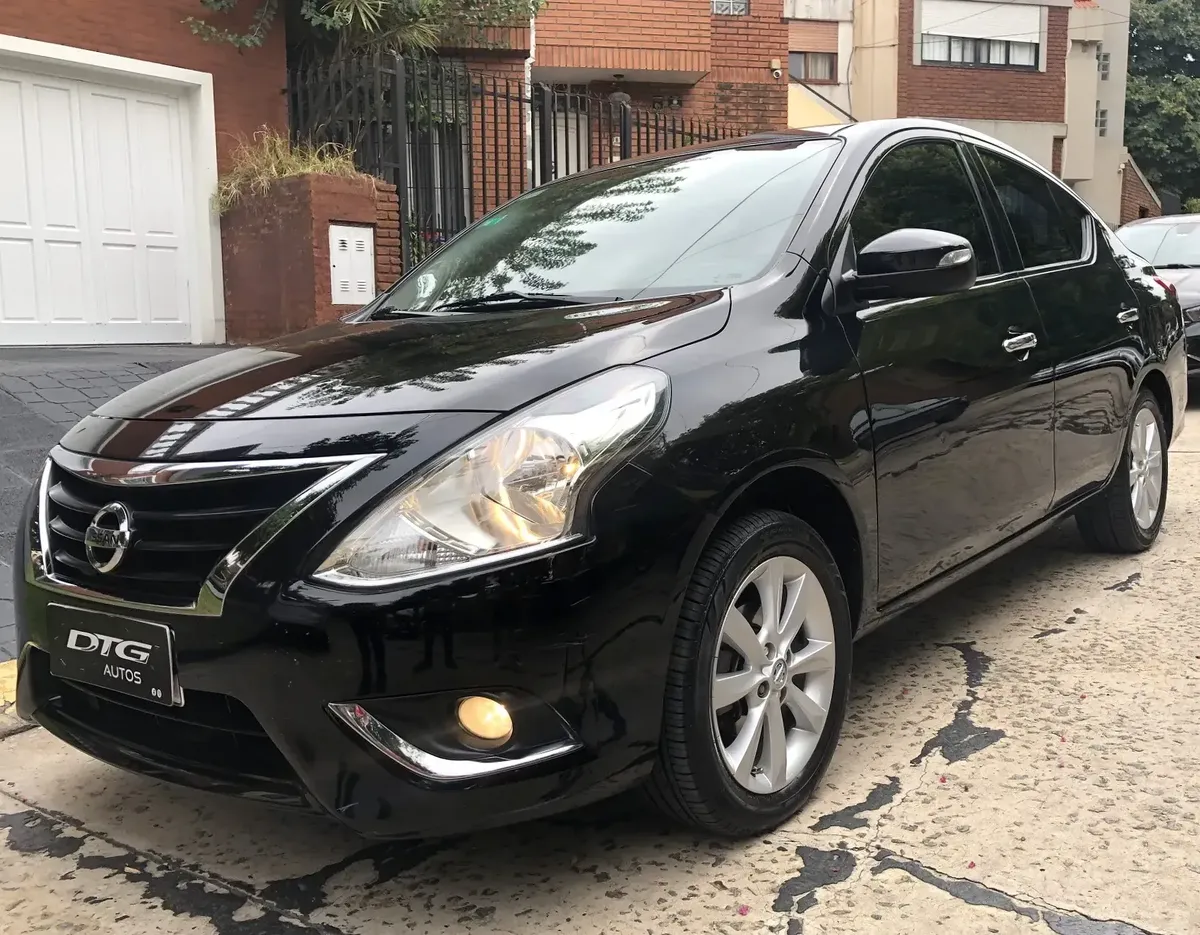 Nissan Versa 1.6 Advance At