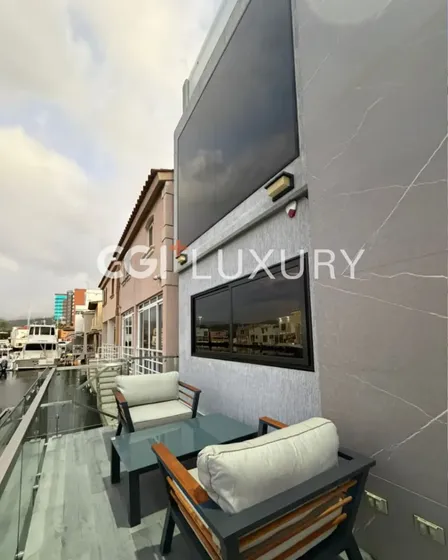 Cgi+ Luxury Lecheria Vende Casa Con Muelle Y Terraza En Casas Bote B