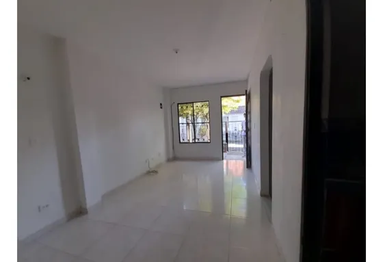 Casa Con 3 Apartamentos Independientes En Venta Villa Claudia Palmira