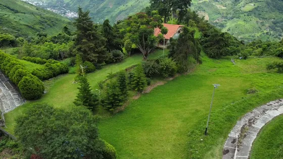 / Maria Elena Oropeza / Vende Hermosa Cabaña Nórdica Amoblada / En Lote De Terreno De 1.700mtrs2 / Arboles Frutales / Espectaculares Paisajes, Donde Disfrutaras Al Máximo / En Cumbres Guayamure, Lara