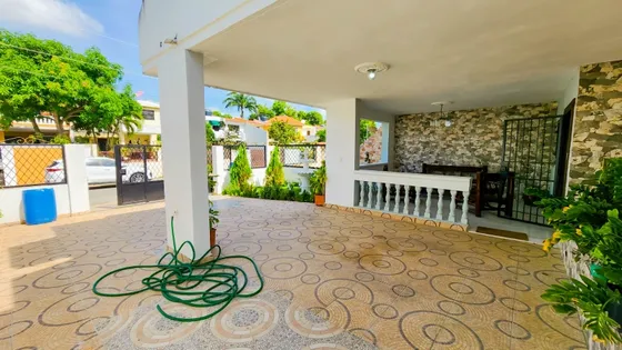 Casa En Puerta De Hierro 