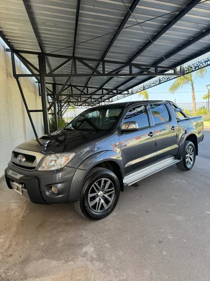 Toyota Hilux 3.0 D/cab 4x2 D Srv