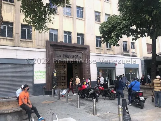 Excelente Local En Venta Con Galpón Ubicado En La Previsora