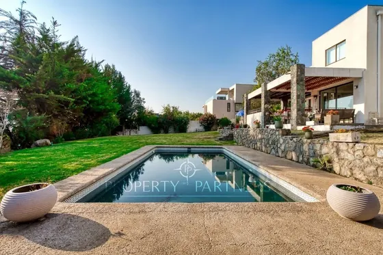 Amplia Y Hermosa Casa En Arriendo, Condominio Arbo...