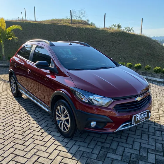 Chevrolet Onix 1.4 Mpfi Activ 8v Flex 4p Manual