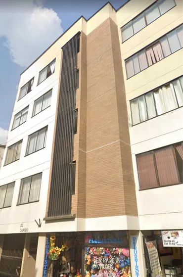 Apartamento De 3 Habitaciones, Cuarto De Estudio, 3 Baños.