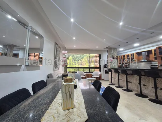 Vendo Espectacular Apartamento Remodelado En La Zona Mas Vendida De Caracas . Lomas De La Alameda. Mls #25-7699