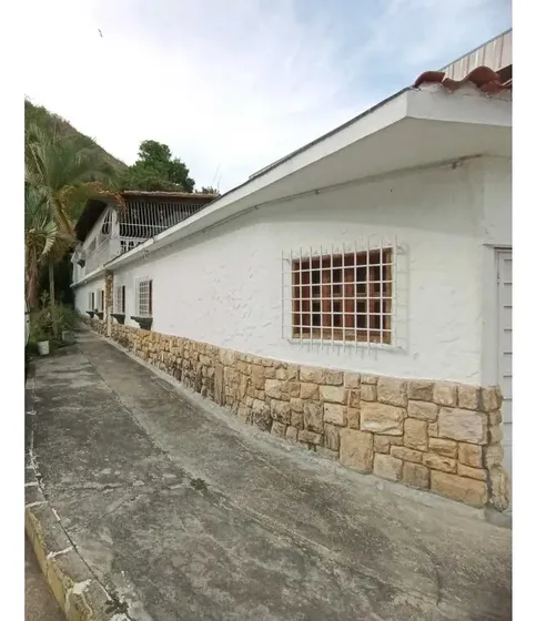 Vendo Casa 2 Niveles C/anexo 202m2 Para Remodelar Piedra Azul 0513