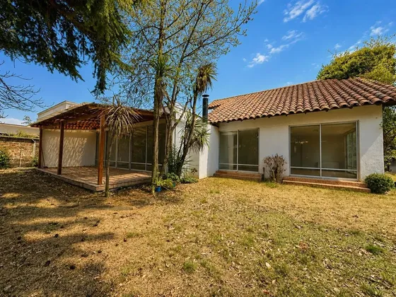 Linda Casa Con Buen Terreno, Fray Bernardo, La Cabaña