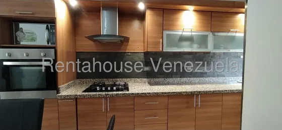 Maria Gonzalez 25-11477 Townhouse En Venta La Cumaca San Diego, Conjunto Privado, Pozo De Agua, Máxima Seguridad.
