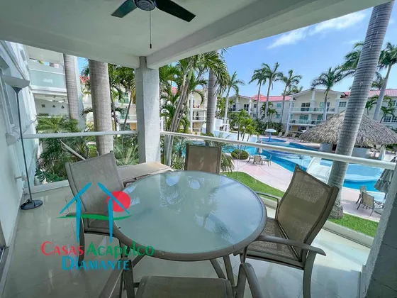 Cad Diamante Lakes Rubí 218. Terraza Con Vista A La Alberca