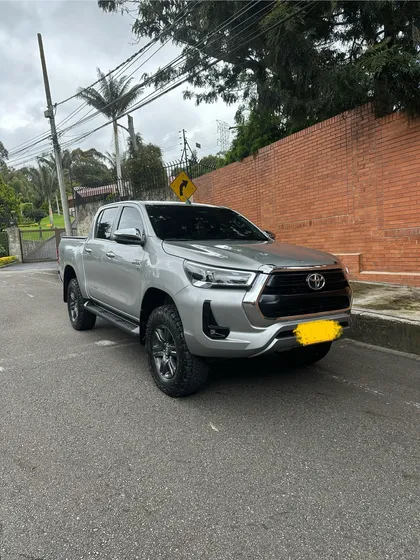 Toyota Hilux 4.0