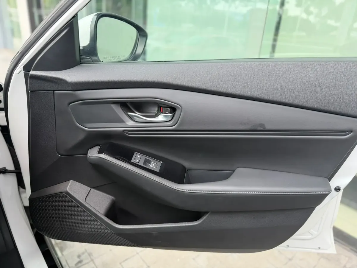 Honda Accord 2025 Touring Hev