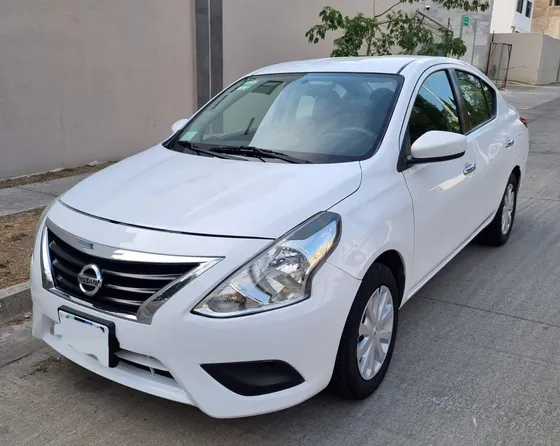 Nissan Versa 1.6 Sense At