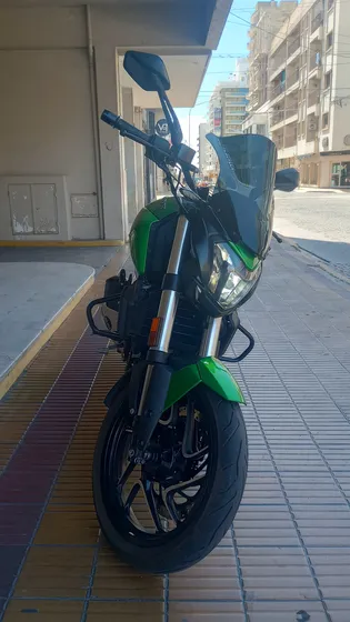 Dominar 400