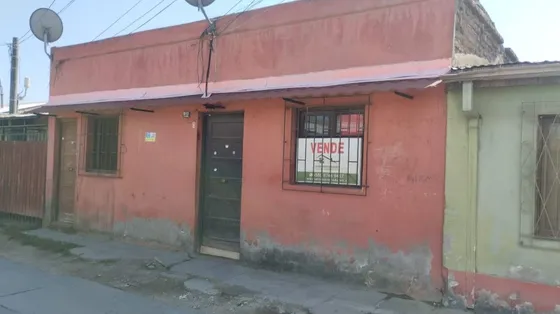 ¡casa En Independencia: 2 Entradas Independientes, 2 Baños!