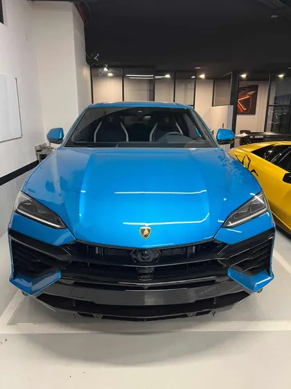 Lamborghini Urus Se Malek Fara