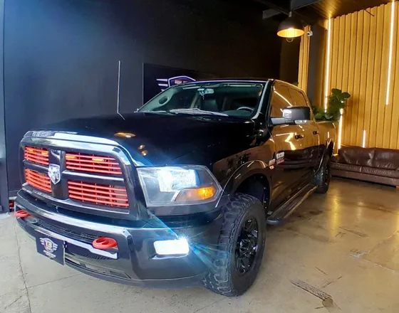 Dodge Ram 5.7 2500 Crew Cab Laramie