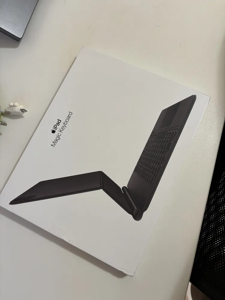 Apple Magic Keyboard Branco Para Ipad Pro 11 M4 M5 Original Branco