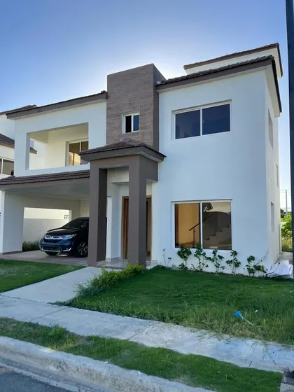 Lujosa Casa En Venta En Bani, Shalom Vii San Cristobal