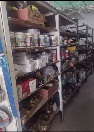 Venta De Stock De Materiales De Ferretería 