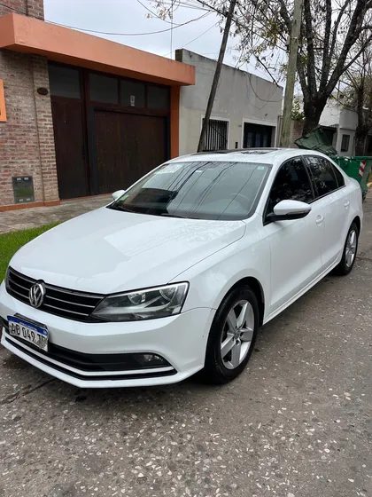 Volkswagen Vento 2.5 Advance Plus 170cv Tiptronic