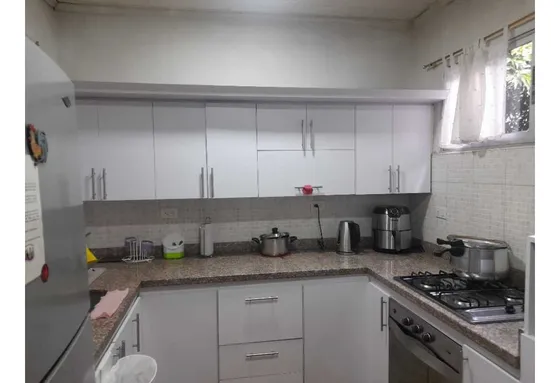 Casa En Medellín Barrio Los Ángeles 190 M²