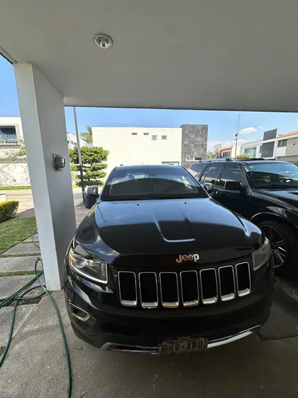 Jeep Cherokee Sport 4x4 Mt
