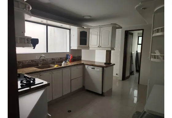Venta De Casa En El Poblado Loma De Los Parra