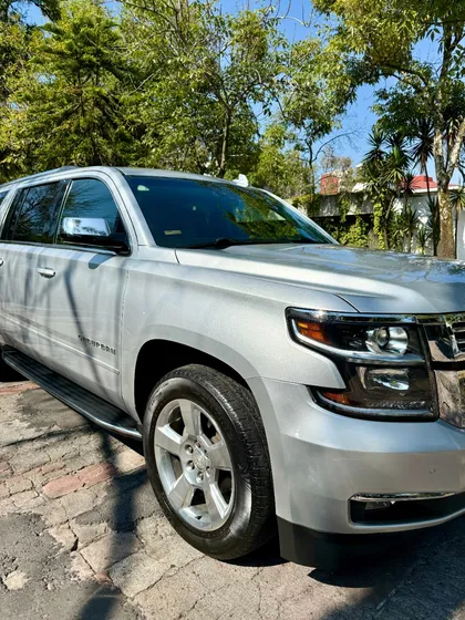 Chevrolet Suburban 5.4 Premier Piel 4x4 At