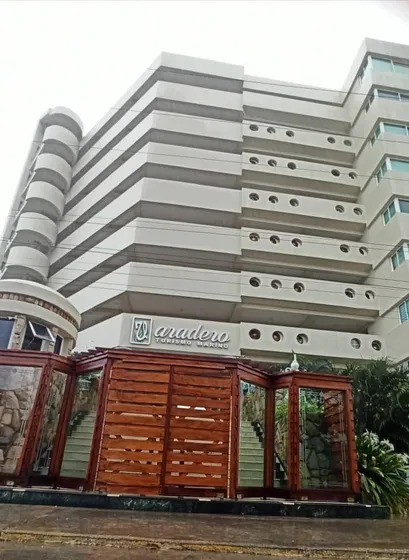En Venta Apartamento En El  Complejo Vacacional Varadero Turismo Marino,  Tucacas - Estado Falcón / Emer.