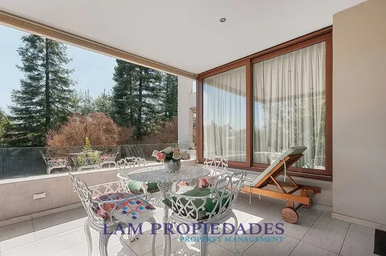 Exclusivo Departamento/ 303 M2 + Jardín Privado/ Las Condes