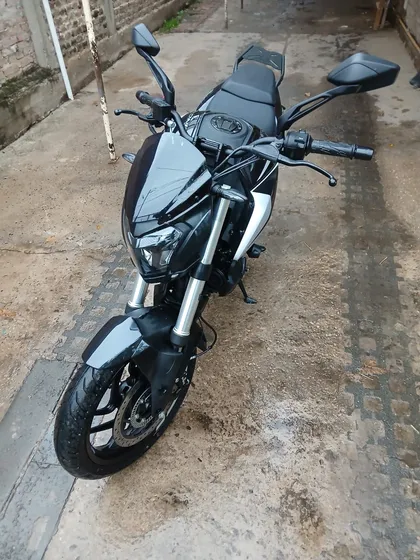 Bajaj Dominar 250.  2.000 Km... Titular Al Dia.