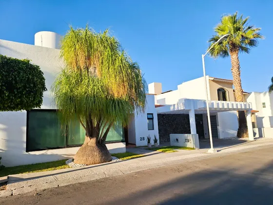 Casa En Venta En Centro Sur Queretaro Un Solo Nivel