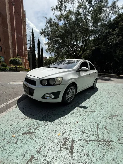 Chevrolet Sonic 1.6 Lt 4 P