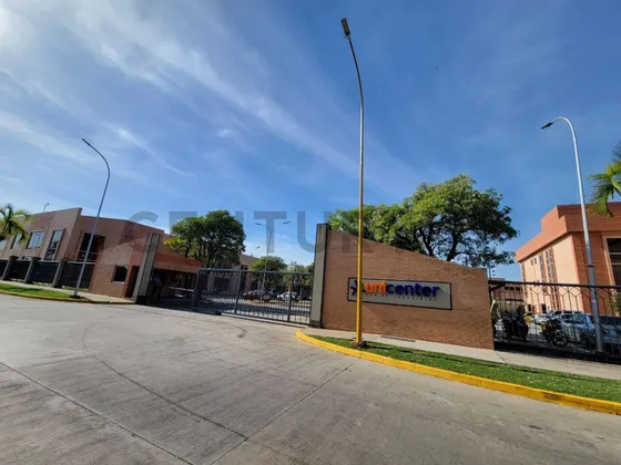 Alquiler De Oficina En Cc Comercial Unicenter  Av. Henry Ford