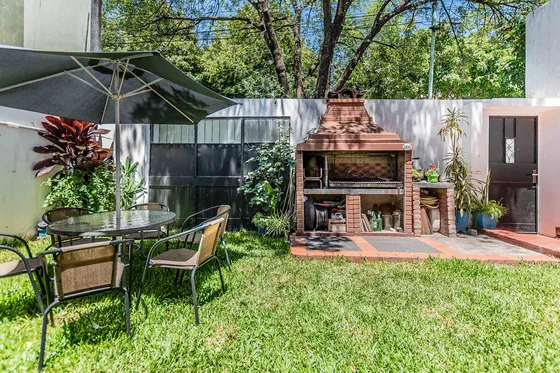 Gran Casa - Lote Propio En Agronomía 
