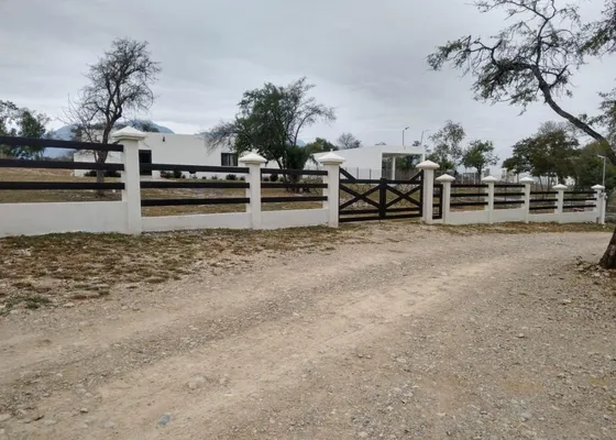 Venta De Quinta Campestre En Montemorelos