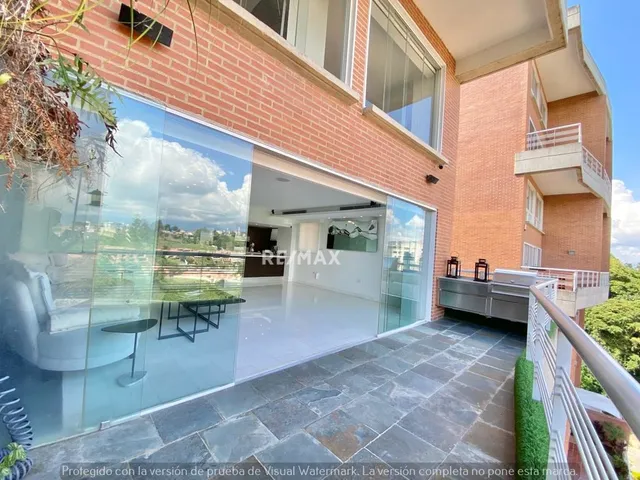 Espectacular Apartamento Dúplex Actualizado. Ubicado En El Alto Hatillo. Municipio El Hatillo