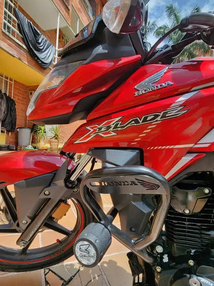 Honda Xblade 2024