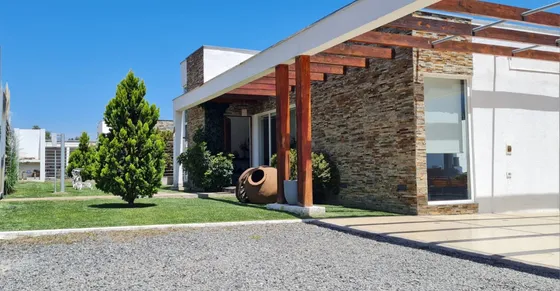  Casa En Venta  Azul De Nogales   Machalí